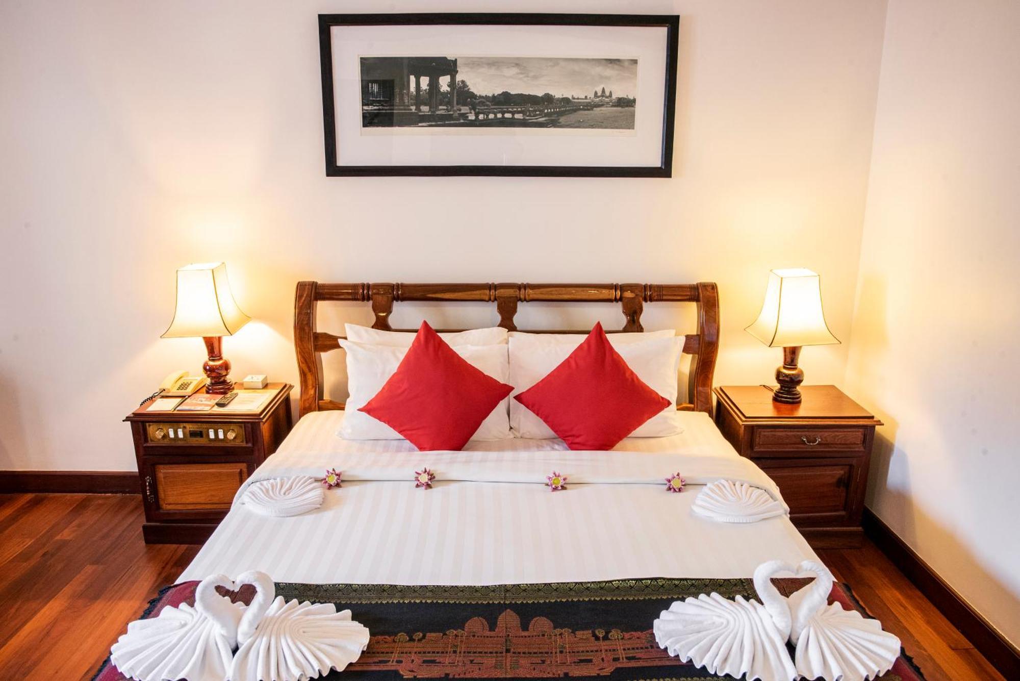 The Suite By Royal Crown Hotel Siem Reap Luaran gambar