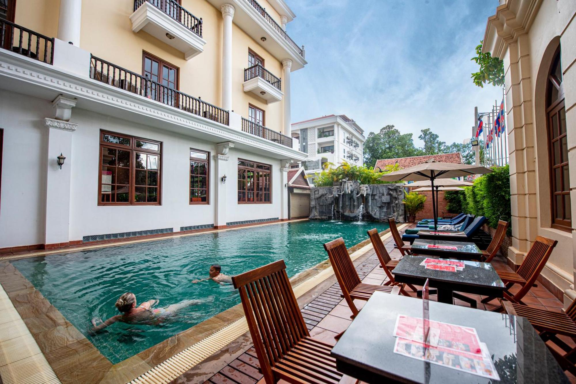 The Suite By Royal Crown Hotel Siem Reap Luaran gambar
