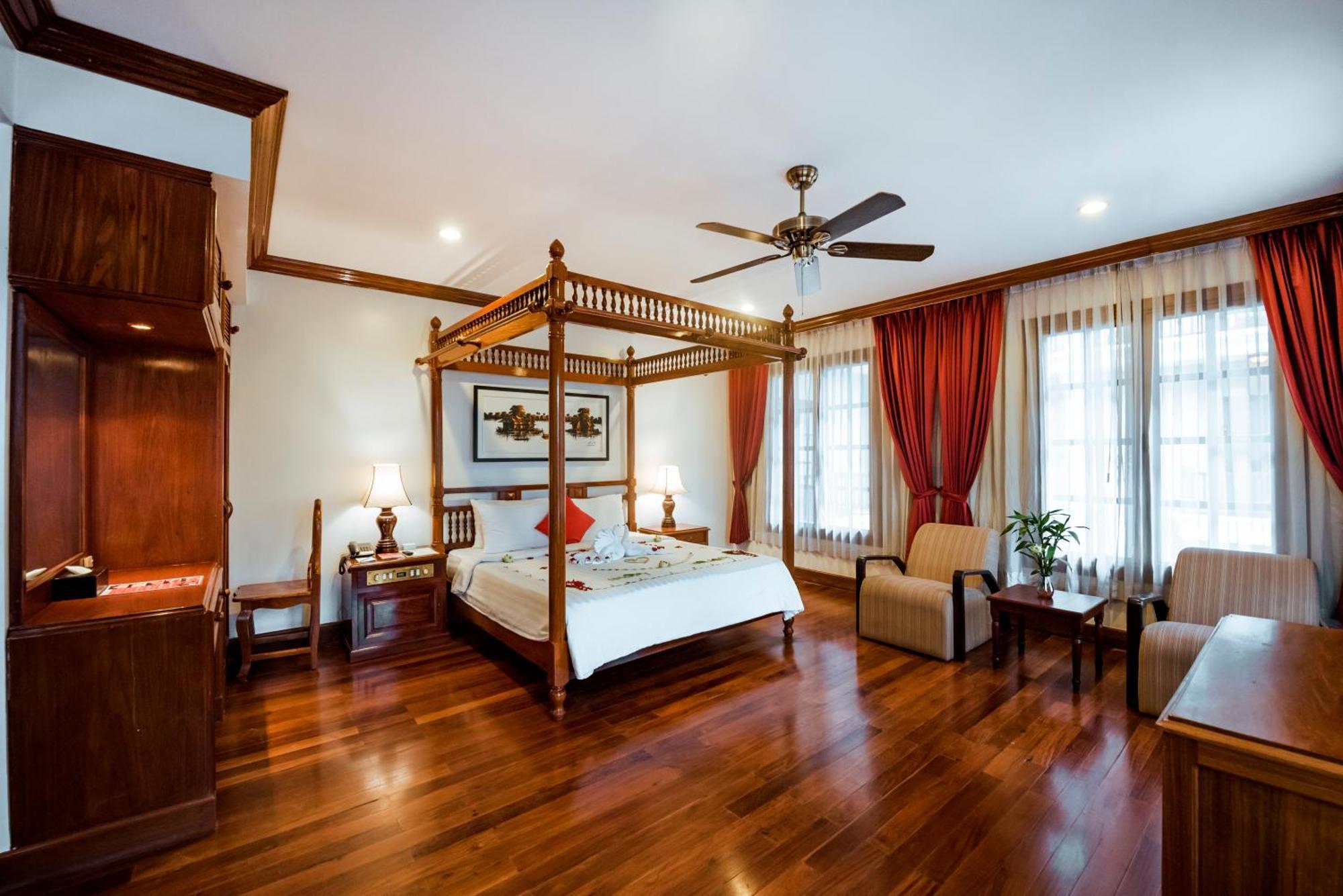 The Suite By Royal Crown Hotel Siem Reap Luaran gambar